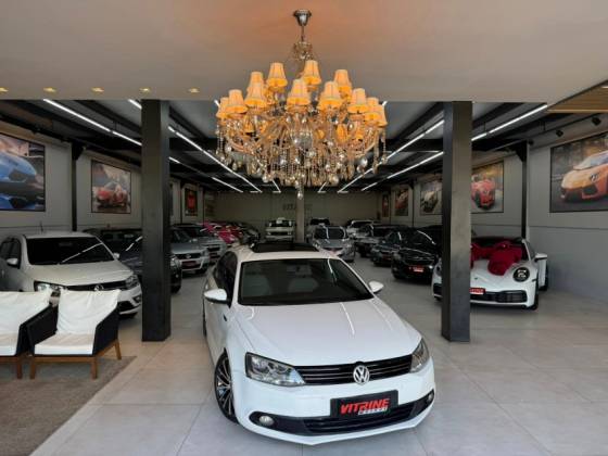 VOLKSWAGEN JETTA 2.0 COMFORTLINE FLEX 4P TIPTRONIC